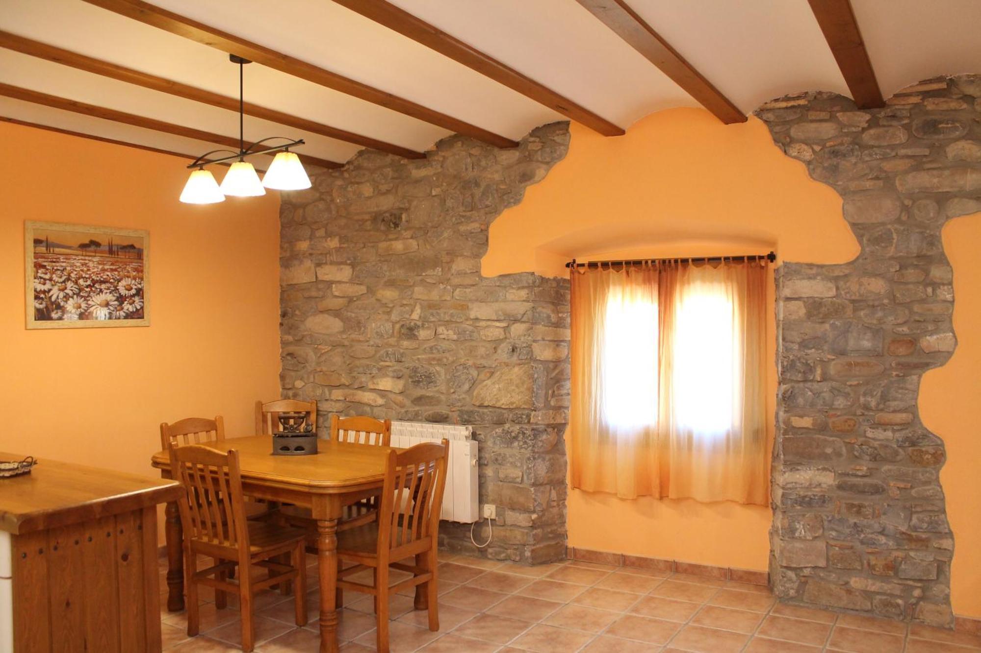 Claveria Appartement *