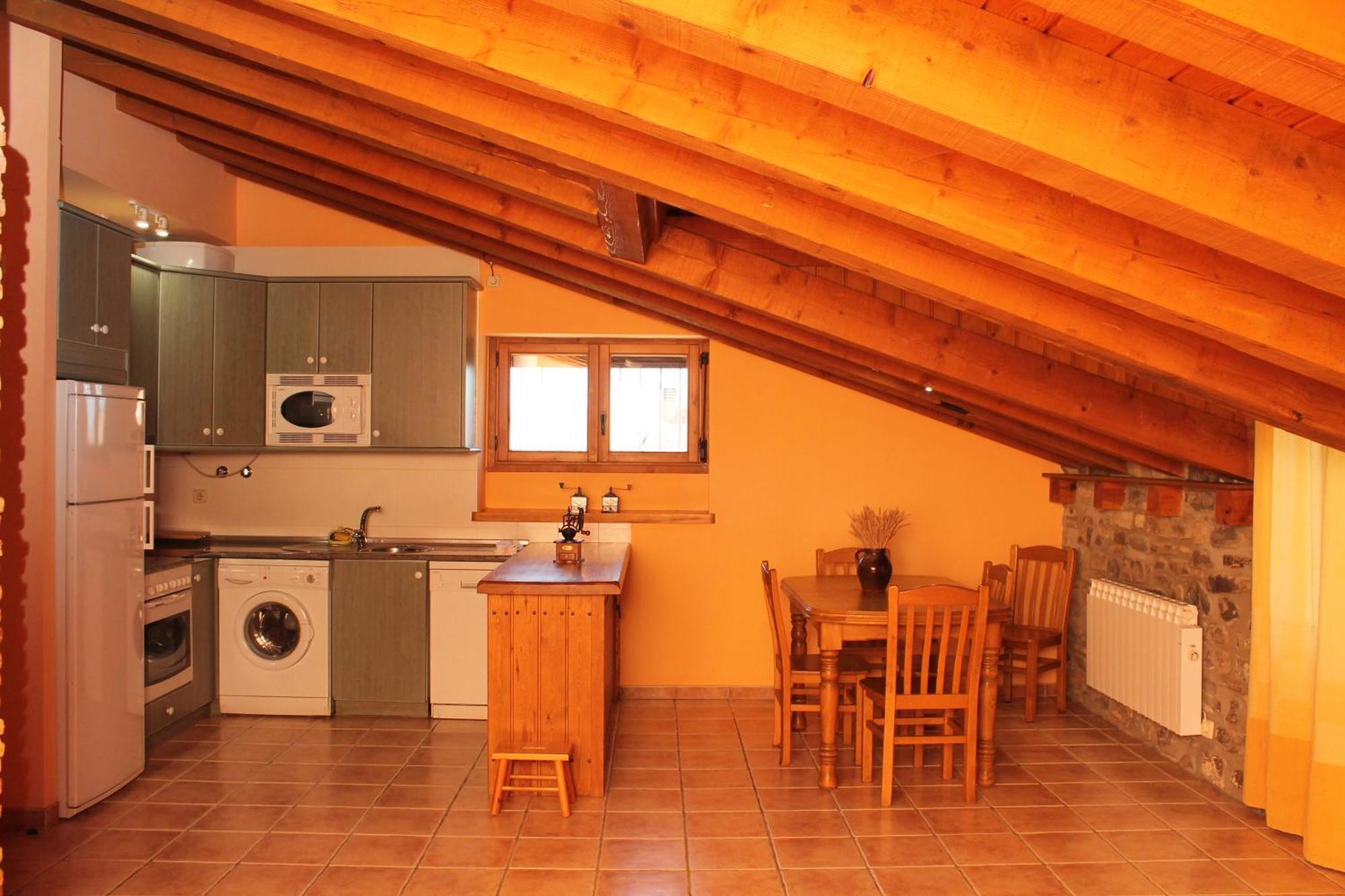 Claveria Appartement *